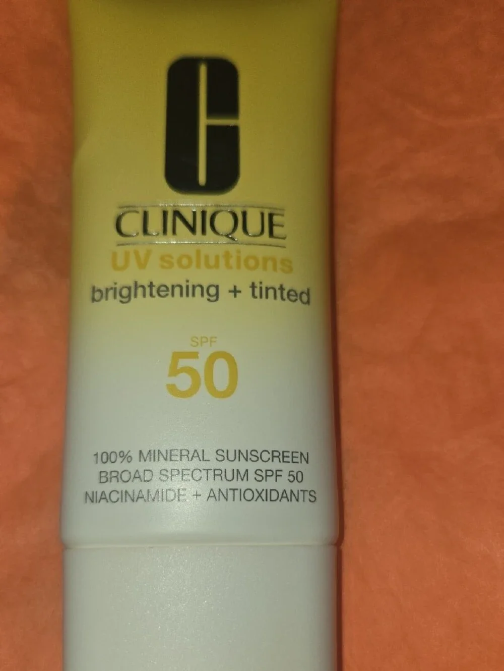Clinique Brightening + Tinted SPF 50 Sunscreen - Yellow/White